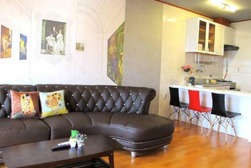 Dg Beach Pension 済州市 部屋 写真