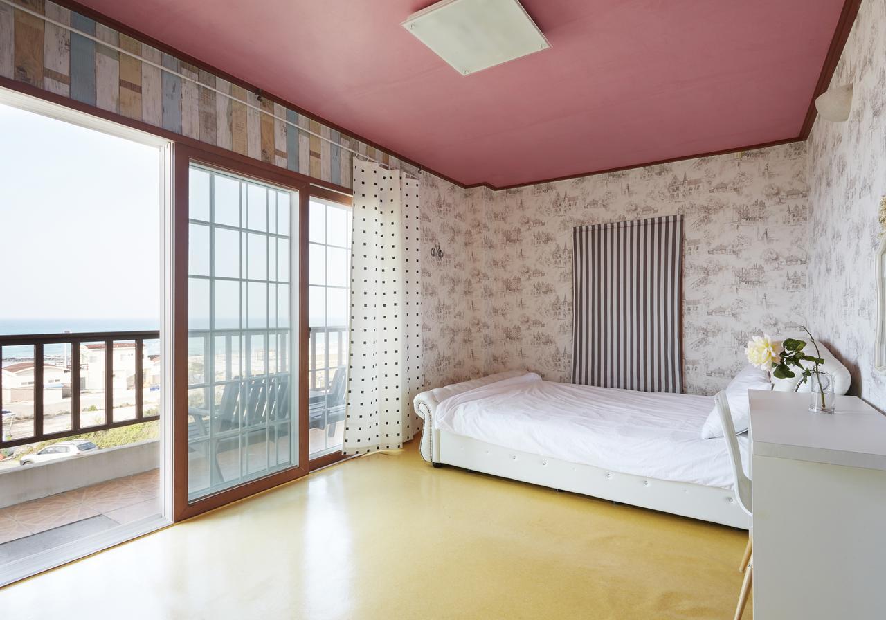 Dg Beach Pension 済州市 エクステリア 写真