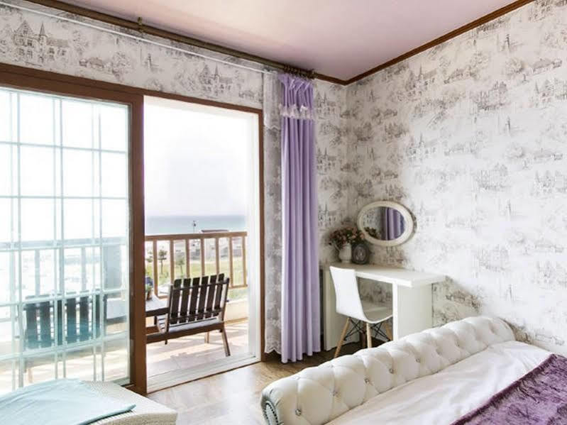 Dg Beach Pension 済州市 エクステリア 写真